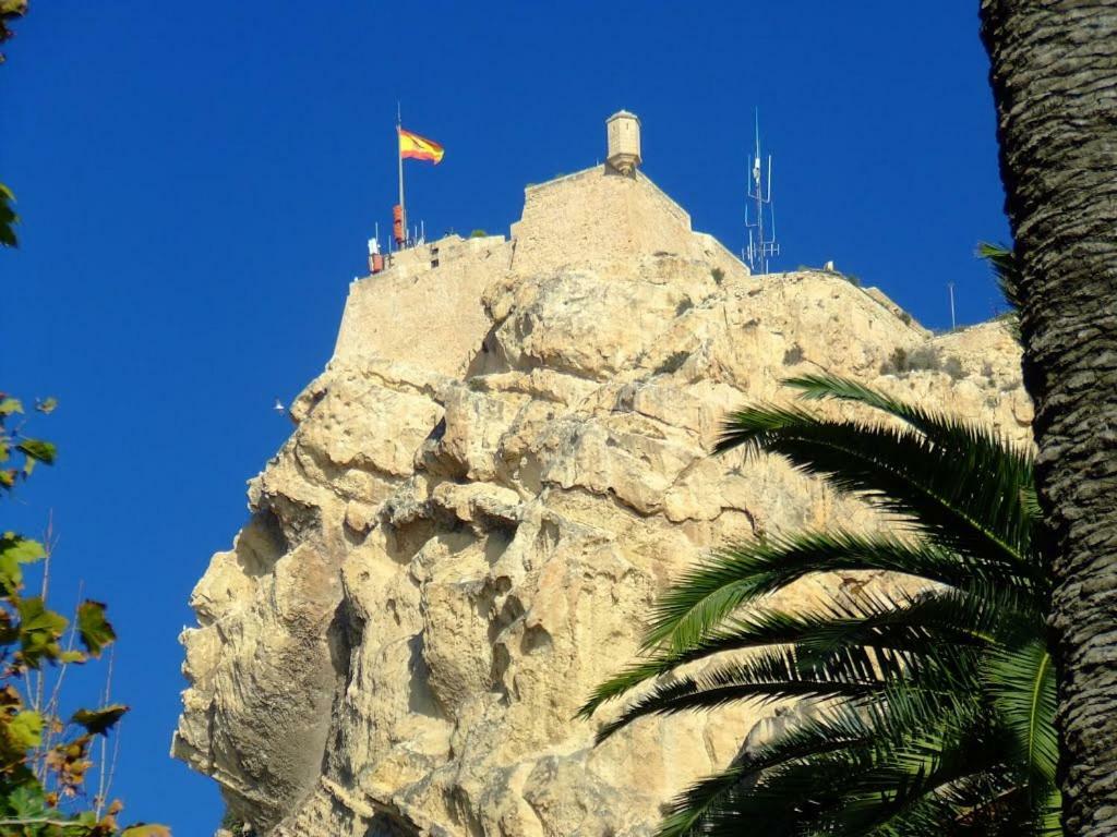 Apartamento En Albufereta Con Vistas Al Mar Apartamento Alicante Exterior foto